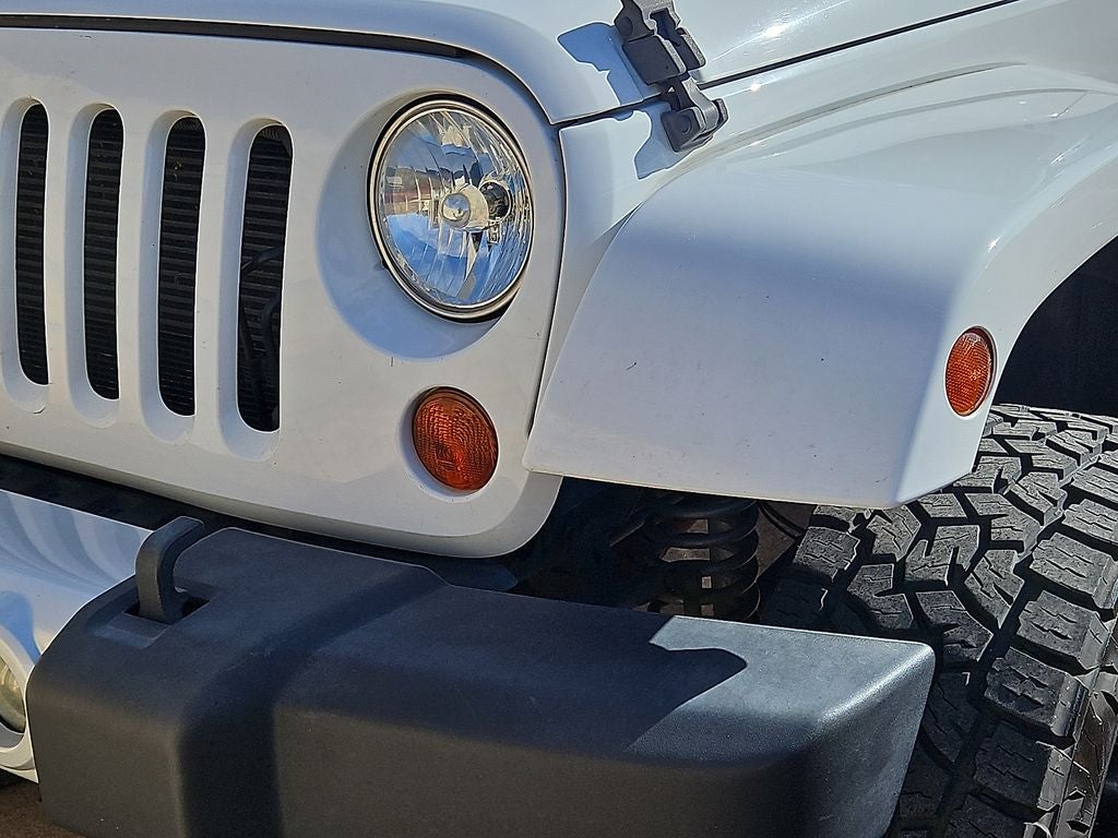 2013 Jeep Wrangler Unlimited Sahara Hardtop Lifted 4x4