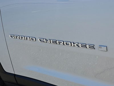 2023 Jeep Grand Cherokee Laredo 4WD