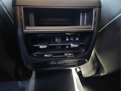 2023 Jeep Grand Cherokee Laredo 4WD