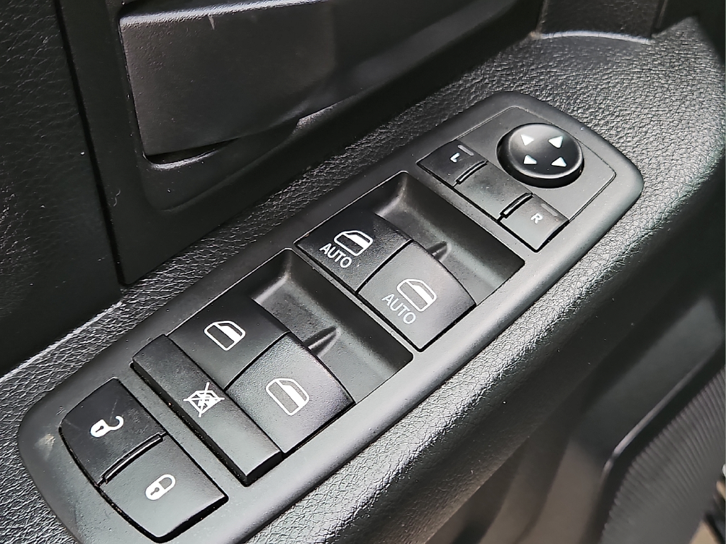 2019 RAM 1500 Classic Tradesman Crew Cab Ecodiesel