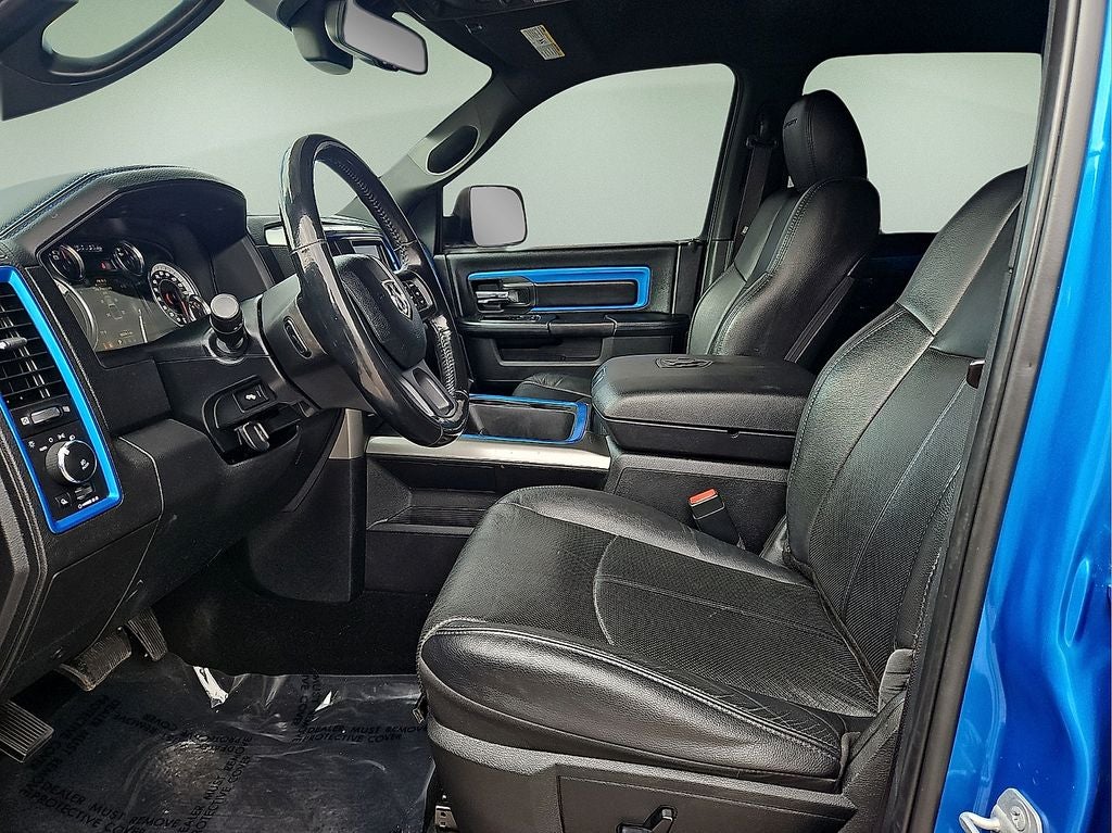 2018 RAM 1500 Sport Crew Cab 4WD w/Leather & NAV