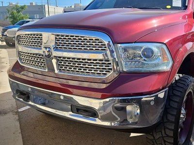 2017 RAM 1500 Laramie Crew 4x4 NAV Lifted