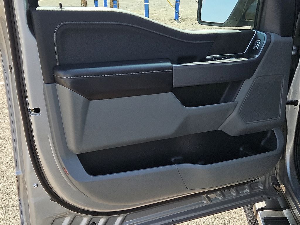 2025 Ford F-150 XLT SuperCrew 4WD