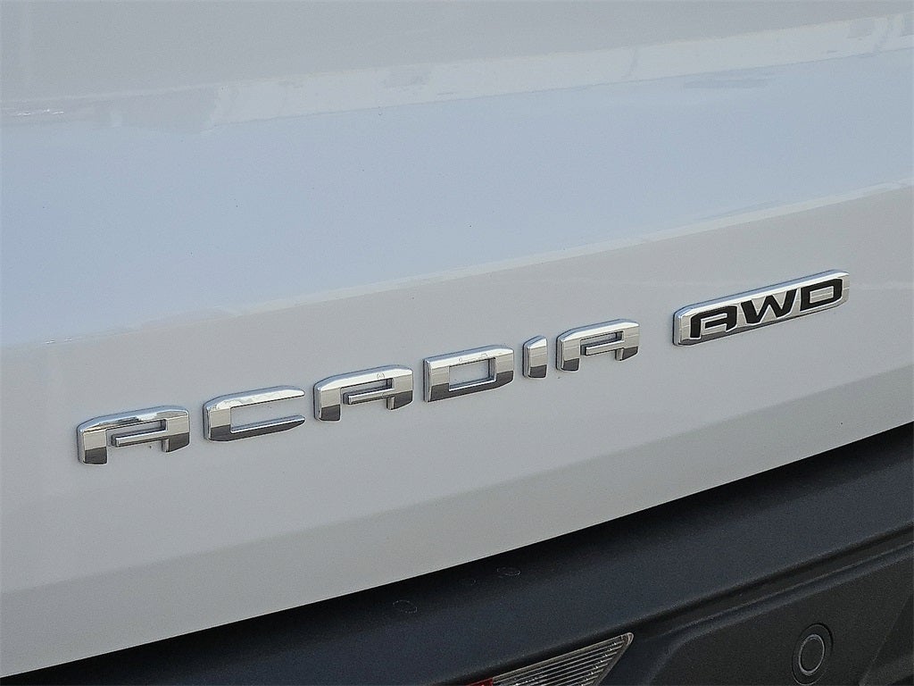 2024 GMC Acadia AT4