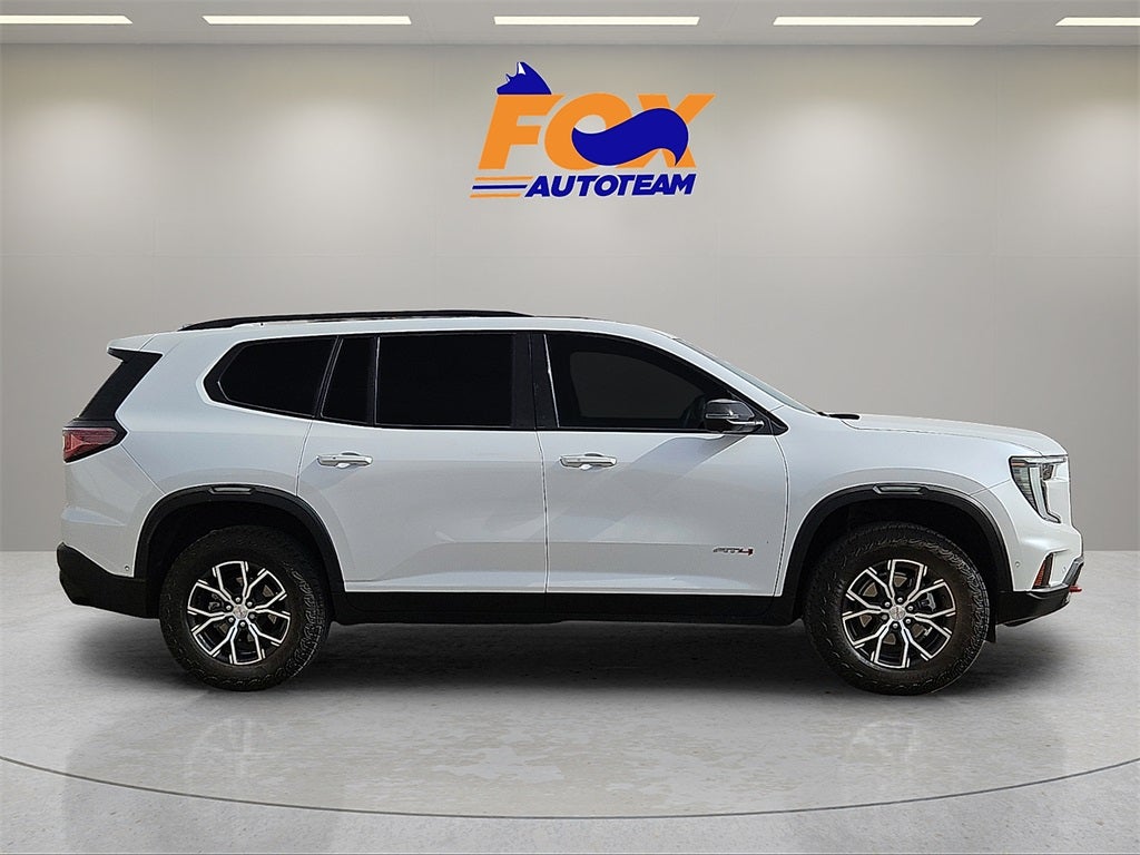 2024 GMC Acadia AT4