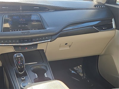 2020 Cadillac XT4 Premium Luxury