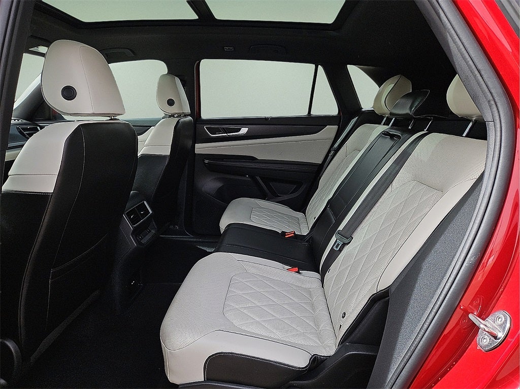 2024 Volkswagen Atlas Cross Sport 2.0T SEL Premium R-Line