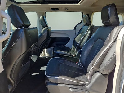 2022 Chrysler Pacifica Hybrid Limited