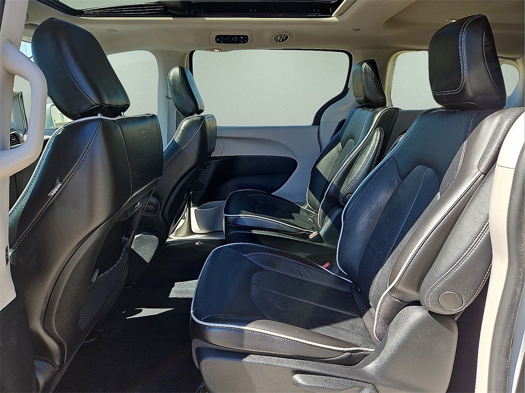 2022 Chrysler Pacifica Hybrid Limited