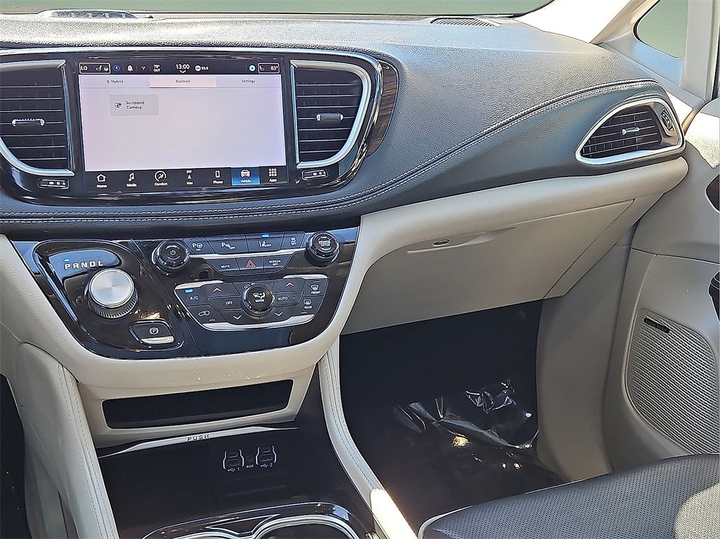 2022 Chrysler Pacifica Hybrid Limited