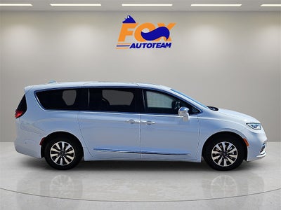 2022 Chrysler Pacifica Hybrid Limited