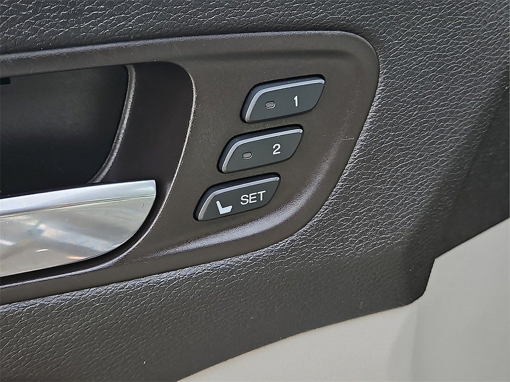 2017 Acura MDX 3.5L w/Advance Package