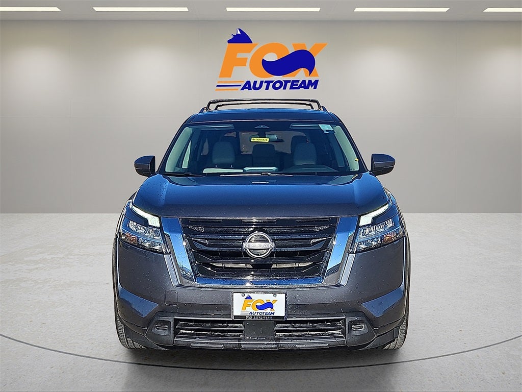 2022 Nissan Pathfinder SV