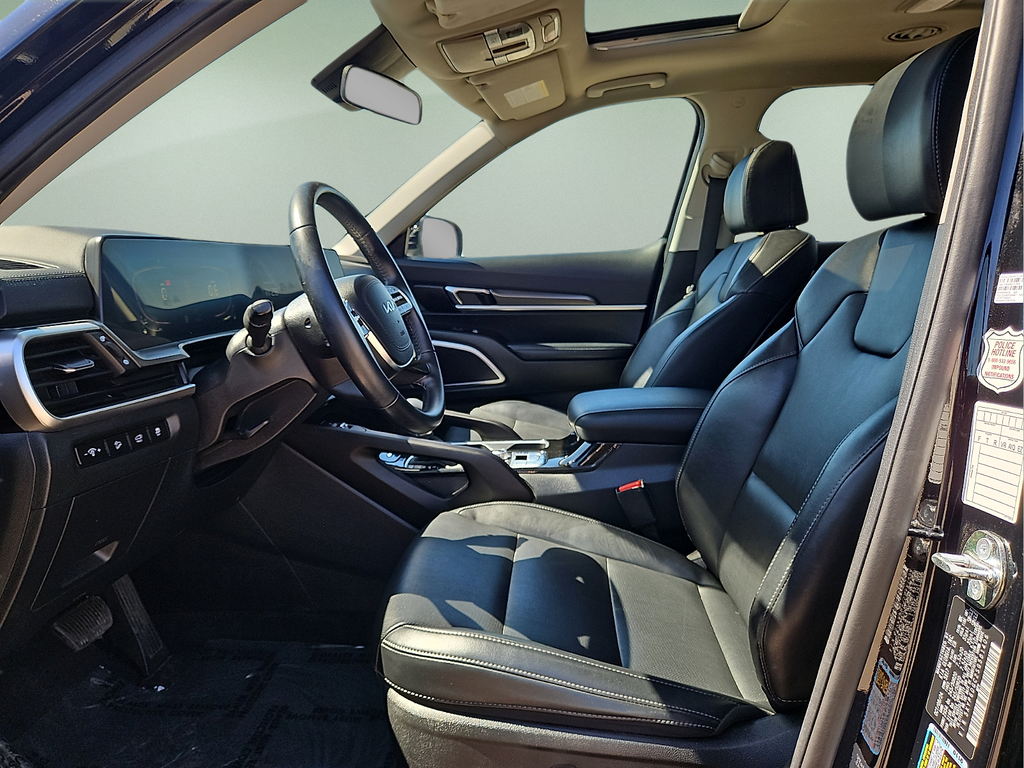 2025 Kia Telluride S AWD One-Owner, Clean CARFAX
