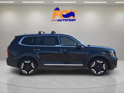 2025 Kia Telluride S AWD One-Owner, Clean CARFAX