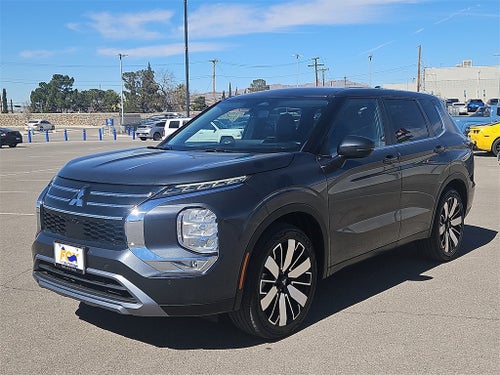 2025 Mitsubishi Outlander SE