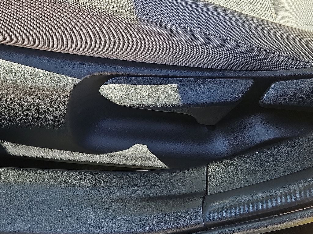 2023 Toyota Prius LE