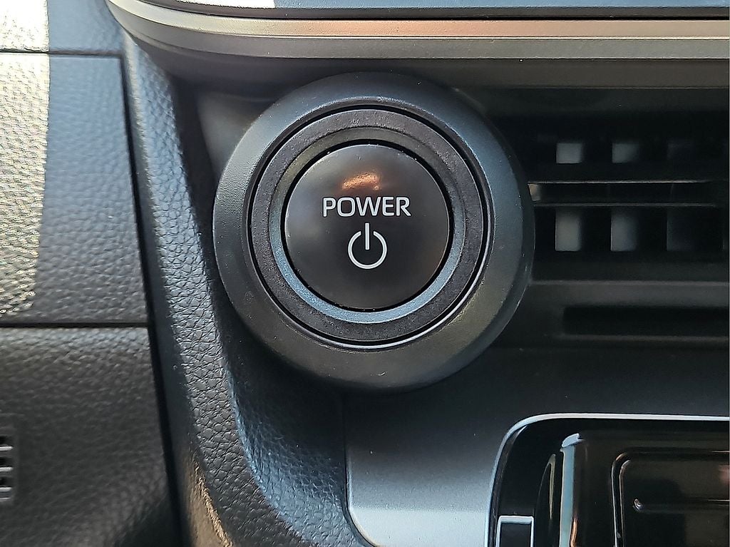 2023 Toyota Prius LE