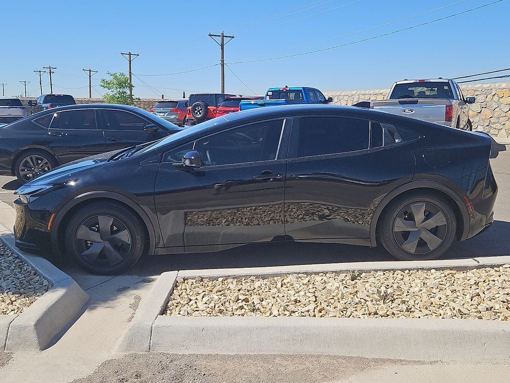 2023 Toyota Prius LE