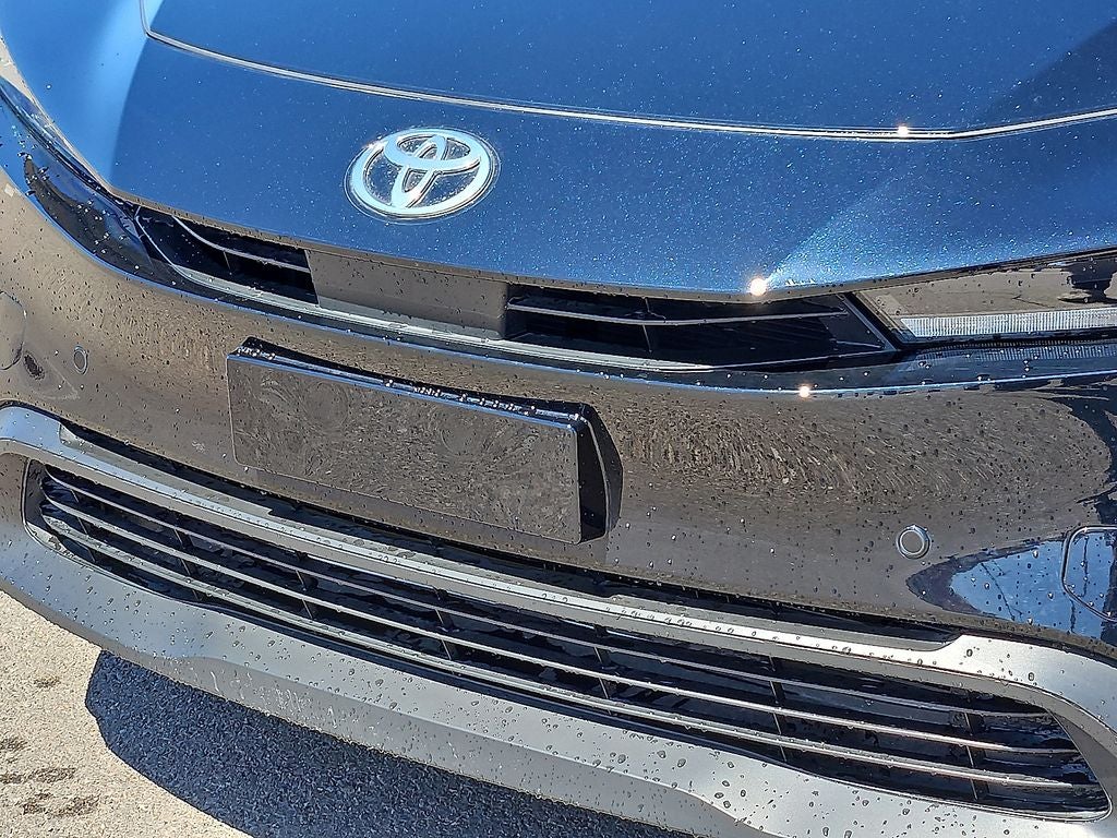 2023 Toyota Prius LE