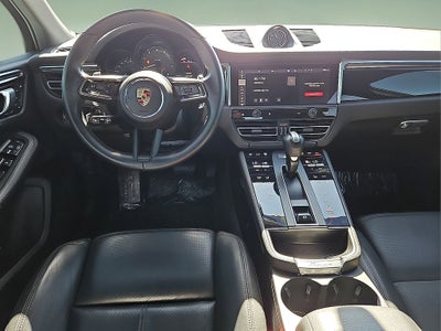 2023 Porsche Macan AWD