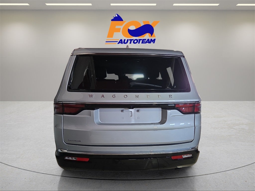 2023 Jeep Wagoneer Base