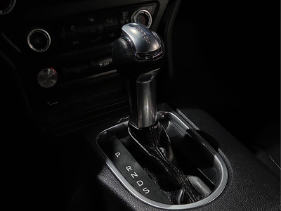 2022 Ford Mustang EcoBoost