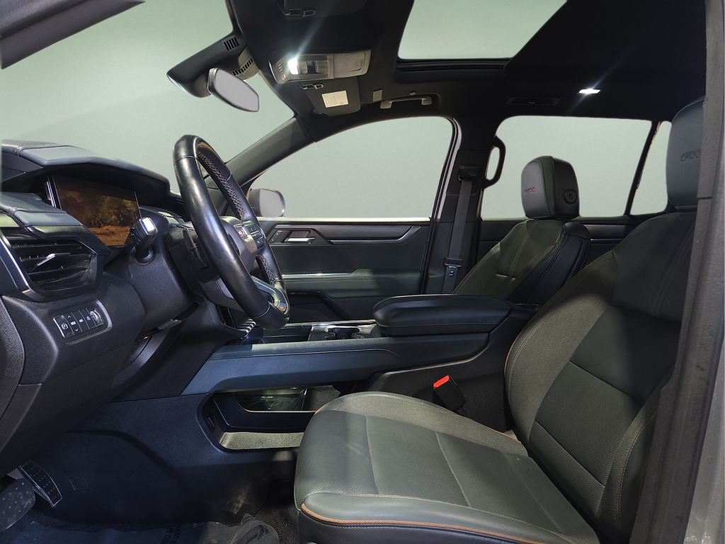 2024 GMC Acadia AT4