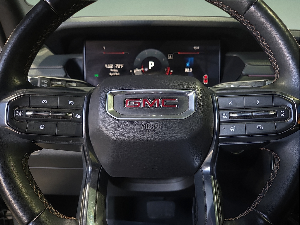 2024 GMC Acadia AT4
