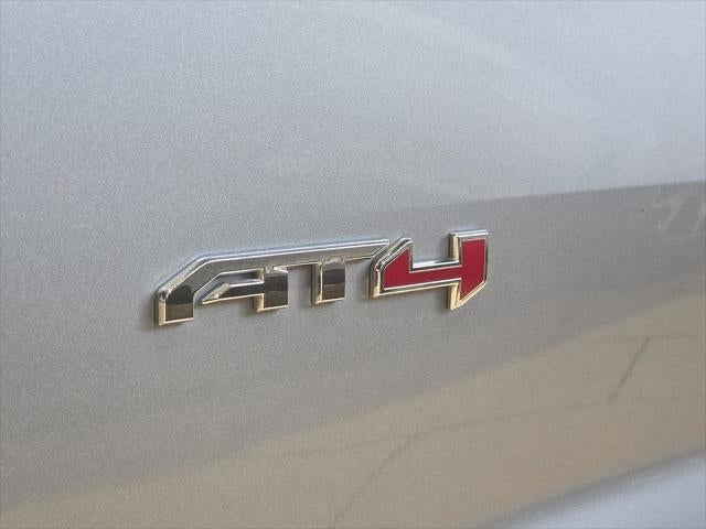 2024 GMC Acadia AT4