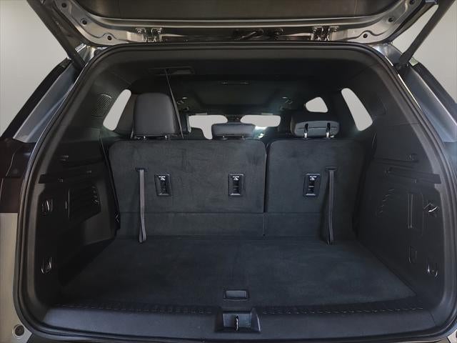 2024 GMC Acadia AT4