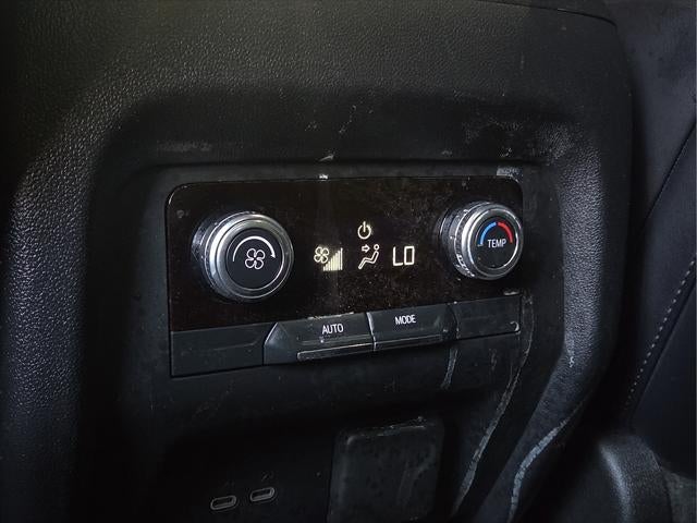 2024 GMC Acadia AT4