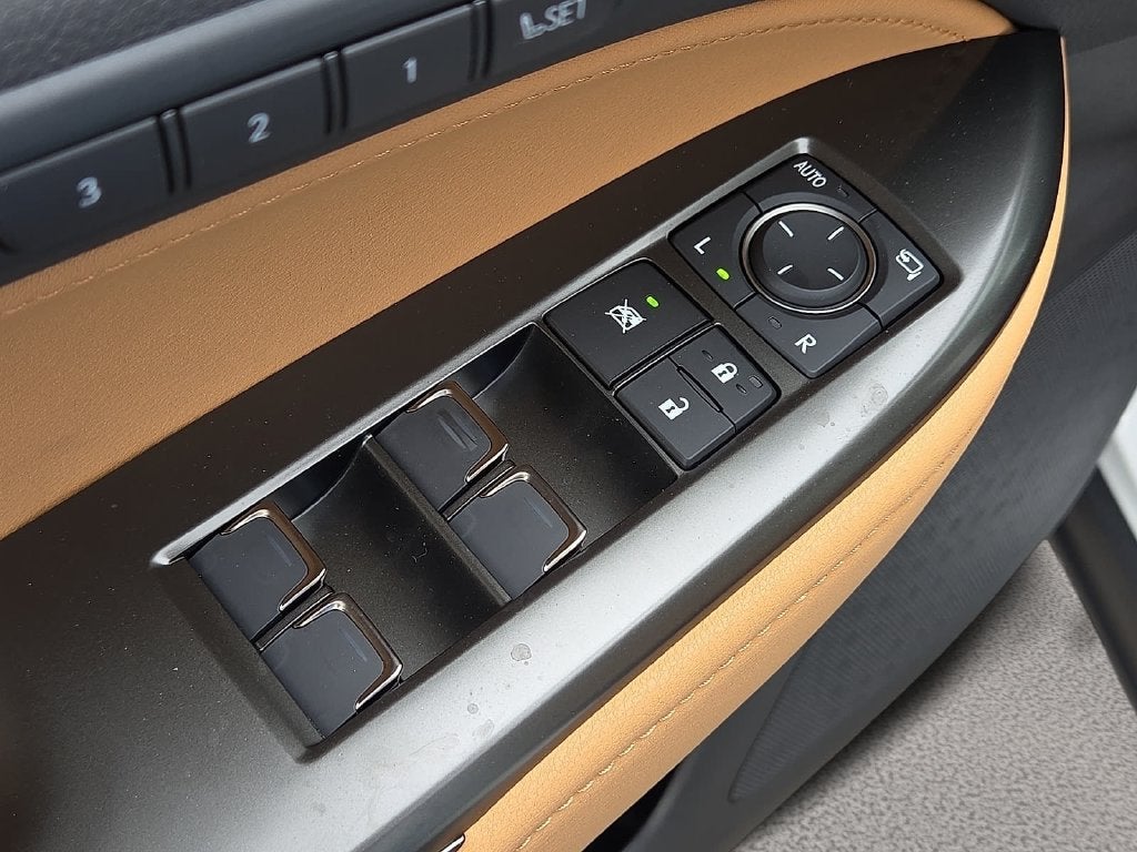 2026 Lexus NX 350h Luxury