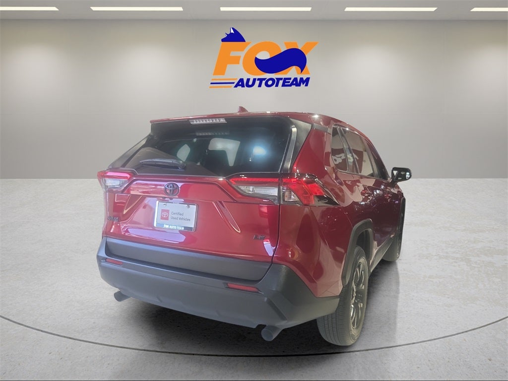 2022 Toyota RAV4 LE
