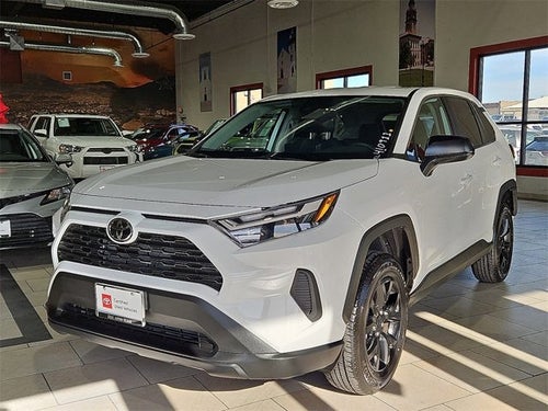 2025 Toyota RAV4 LE