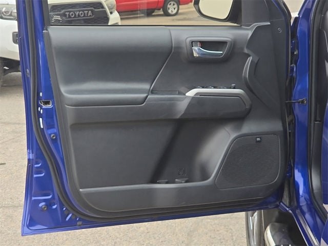 2023 Toyota Tacoma Limited V6