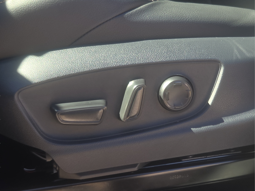 2026 Toyota Tacoma Hybrid Limited