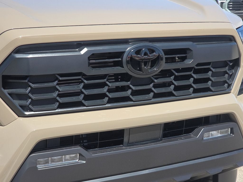 2026 Toyota Tacoma Hybrid TRD Off Road
