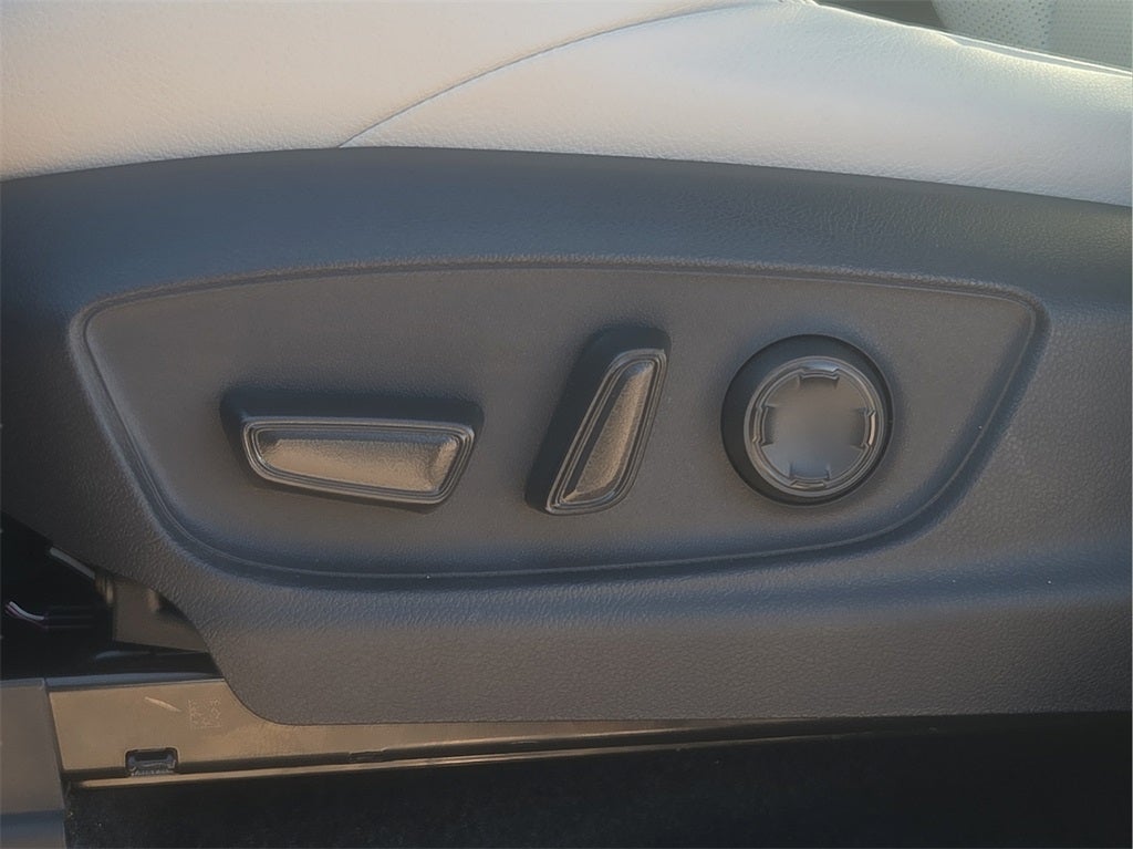 2026 Toyota Tacoma Hybrid Limited