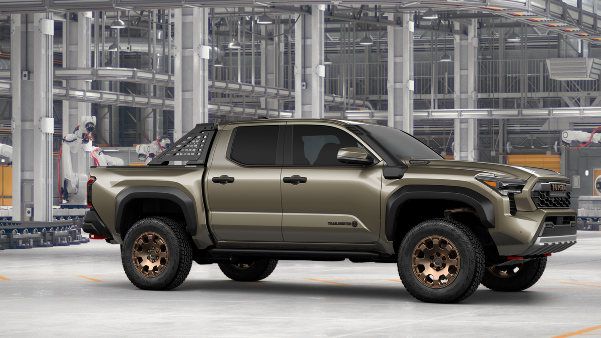 2026 Toyota Tacoma Hybrid Trailhunter