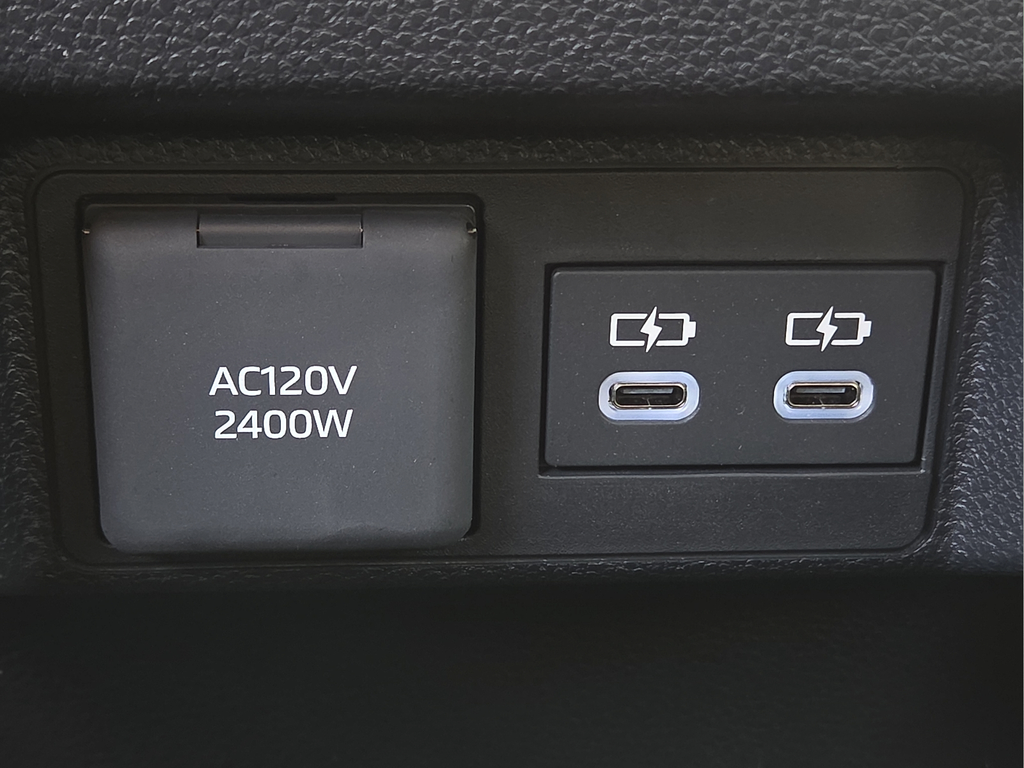 2026 Toyota Tacoma Hybrid Trailhunter