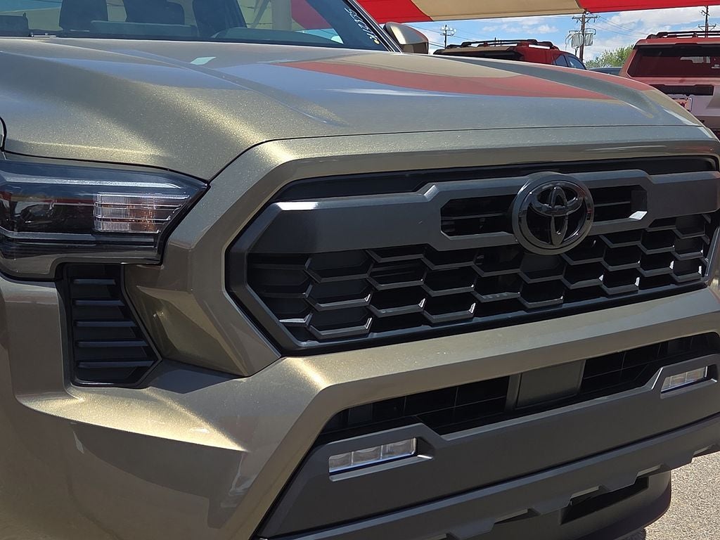 2026 Toyota Tacoma Hybrid TRD Off Road