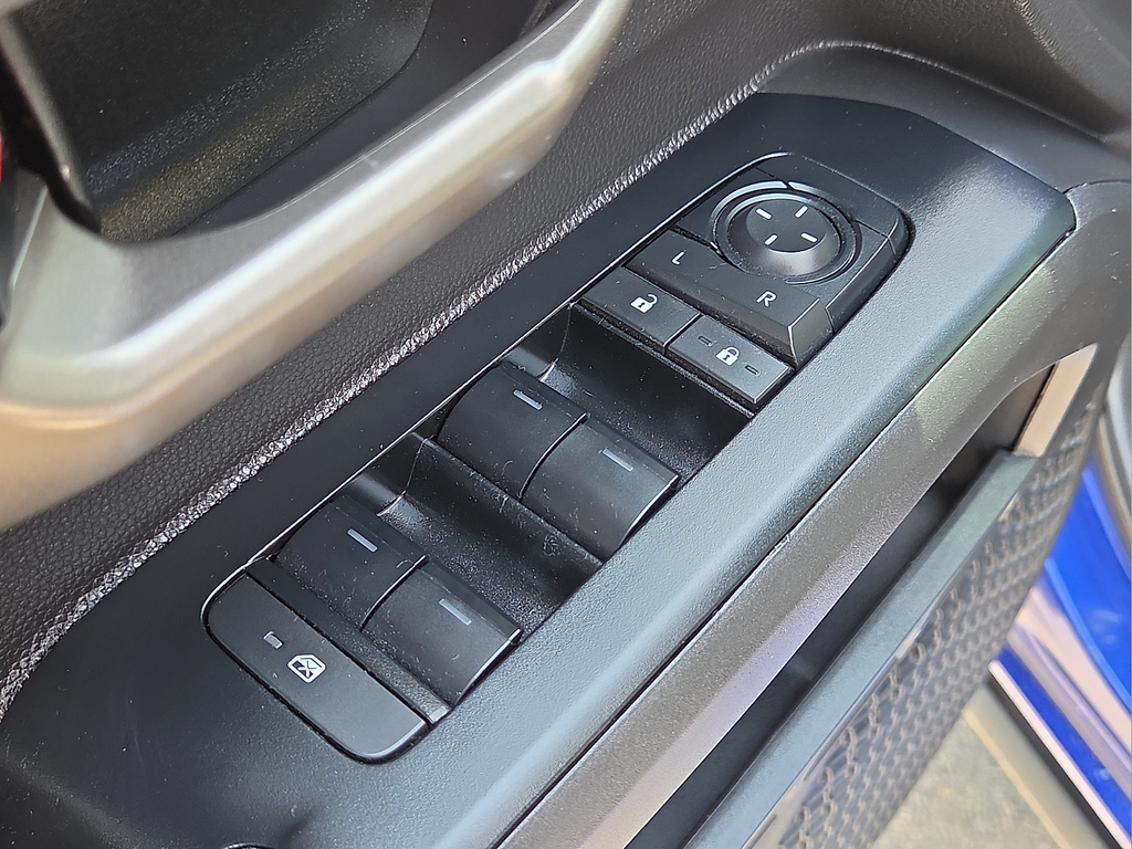 2025 Toyota Tacoma Hybrid TRD Off Road