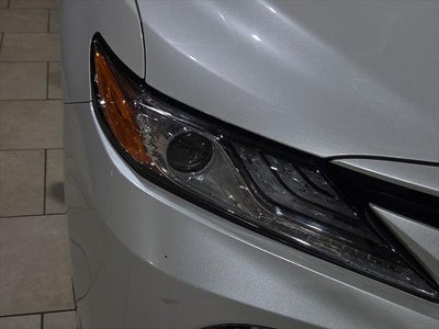 2022 Toyota Camry Hybrid XLE