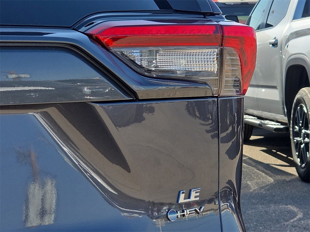 2025 Toyota RAV4 Hybrid LE
