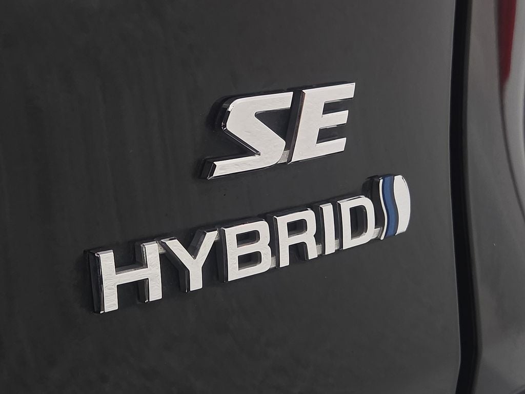 2024 Toyota RAV4 Hybrid SE