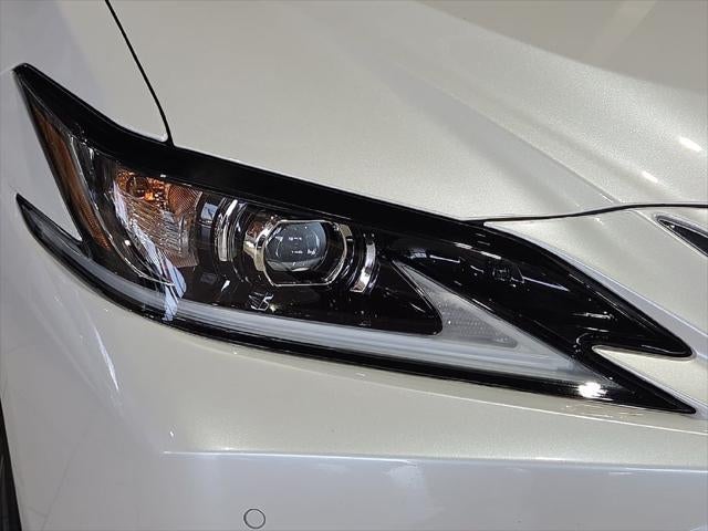 2025 Lexus ES 350