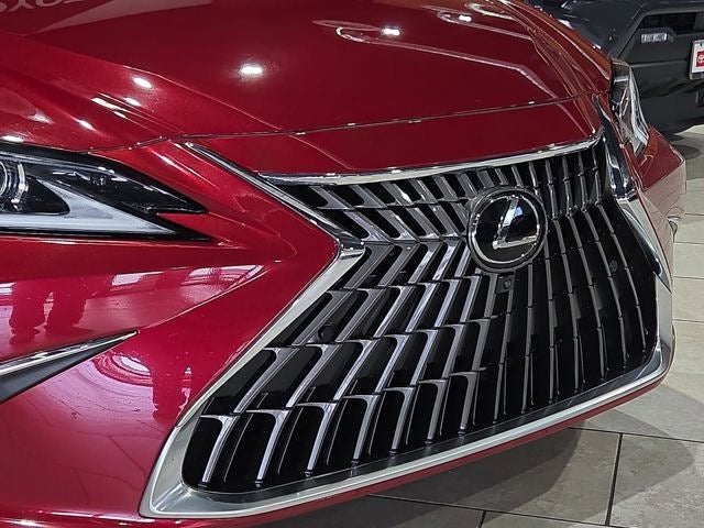 2025 Lexus ES 300h Luxury