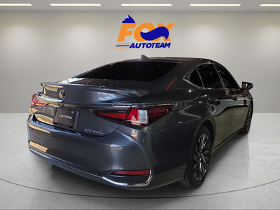 2024 Lexus ES 300h Ultra Luxury