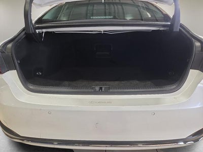 2021 Lexus ES 300h Ultra Luxury